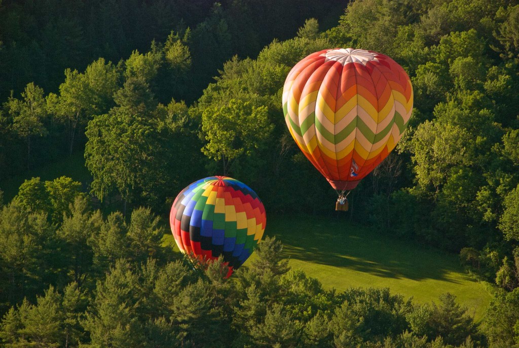 Balloons Landing