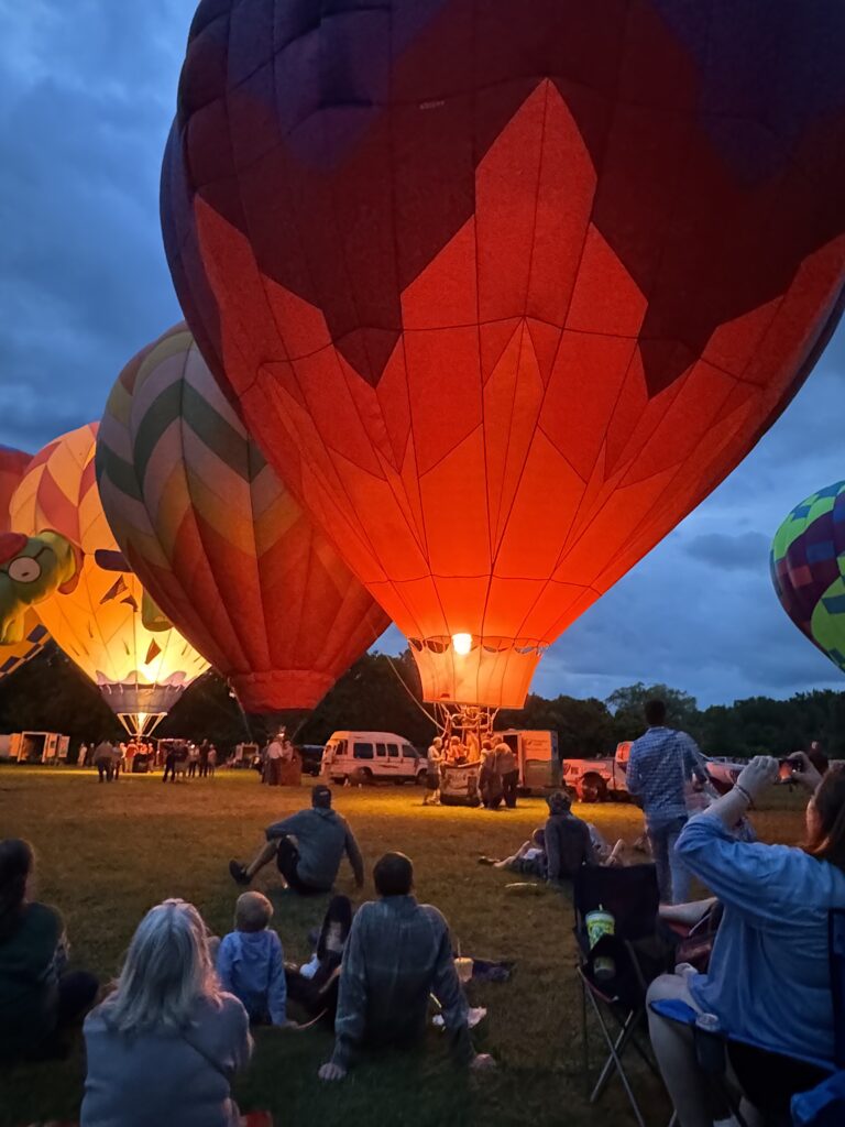 Glowing balloons